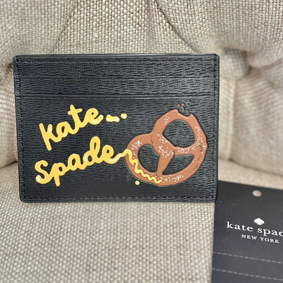 NWT Kate Spade NYC Big Apple Pretzel Small Saffiano Slim Card Case Holder Black - Picture 3 of 6
